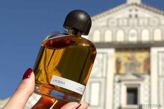 Lacrima. Parfum.